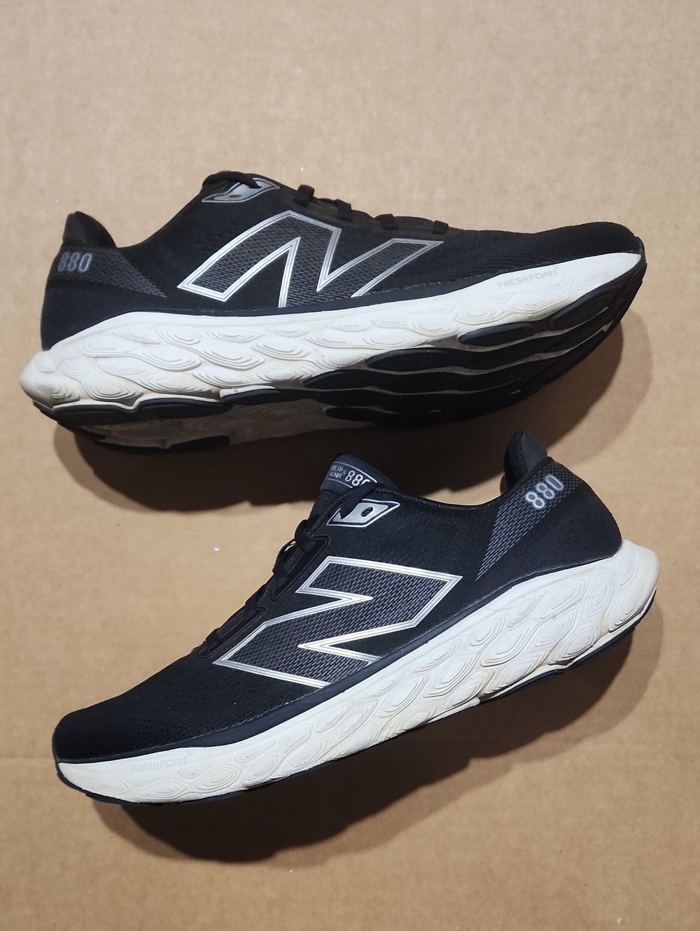 New Balance Fresh Foam X 880v14  Unisex M 11 / W 12.5 Core Black Running Shoes